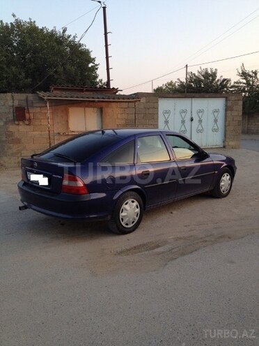 Opel Vectra 1997, 273,000 km - 1.6 l - Bakı