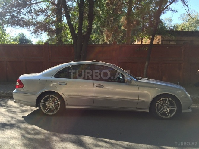 Mercedes E 350 2009, 140,000 km - 3.5 l - Bakı