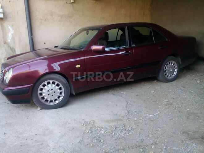 Mercedes E 300 1996, 255,411 km - 3.0 l - Bakı