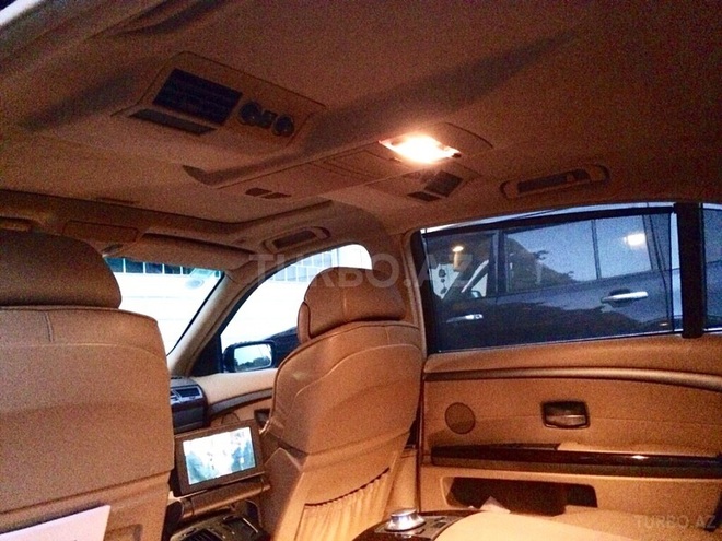 BMW 745 2005, 197,500 km - 4.4 l - Bakı