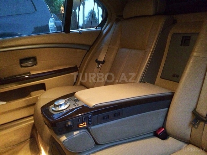 BMW 745 2005, 197,500 km - 4.4 l - Bakı