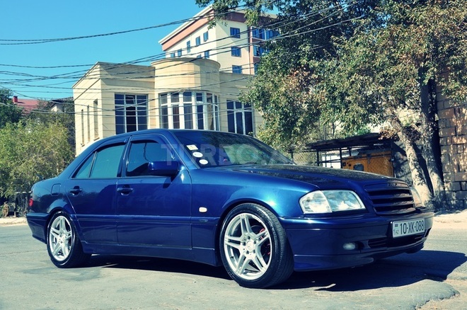 Mercedes C 180 2000, 160,000 km - 1.8 l - Bakı