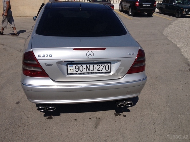 Mercedes E 270 2002, 25,800 km - 2.7 l - Bakı