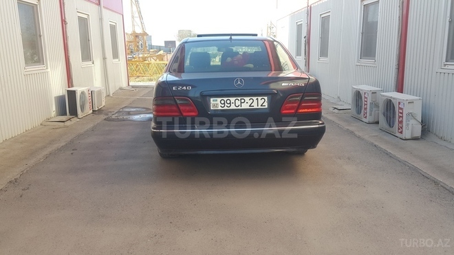 Mercedes E 240 1999, 195,600 km - 2.4 l - Bakı
