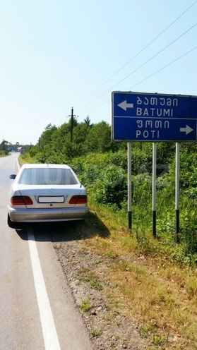 Mercedes E 270 2000, 250,000 km - 2.2 л - Bakı