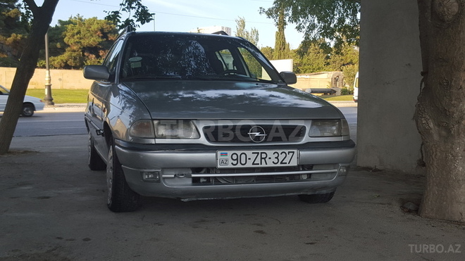 Opel Astra 1997, 2,650,000 km - 1.6 l - Bakı