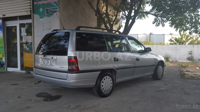 Opel Astra 1997, 2,650,000 km - 1.6 l - Bakı