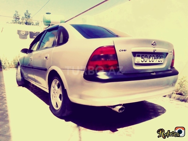 Opel Vectra 1997, 300,000 km - 2.3 l - Bakı