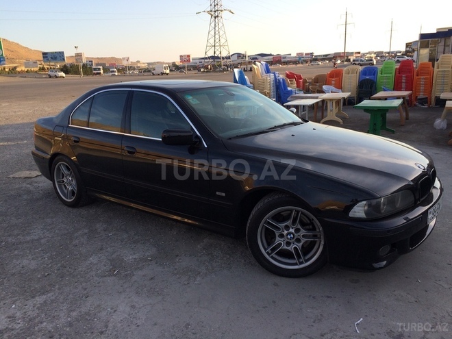 BMW 530 2001, 266,000 km - 3.0 л - Bakı