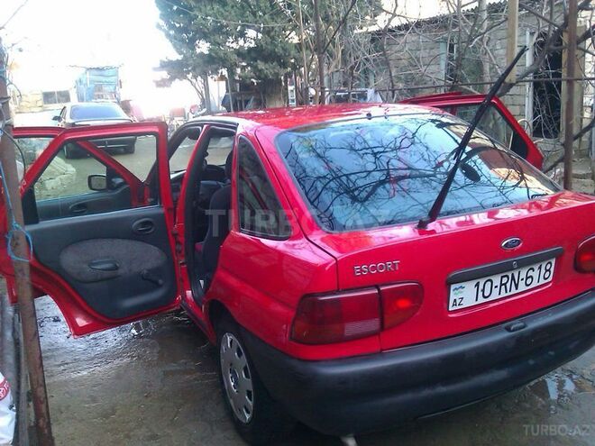 Ford Escort 1998, 100,000 km - 1.4 l - Bakı