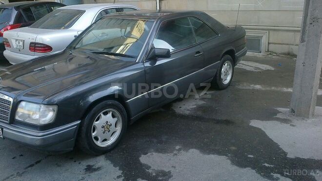 Mercedes E 200 1995, 350,000 km - 2.0 l - Bakı