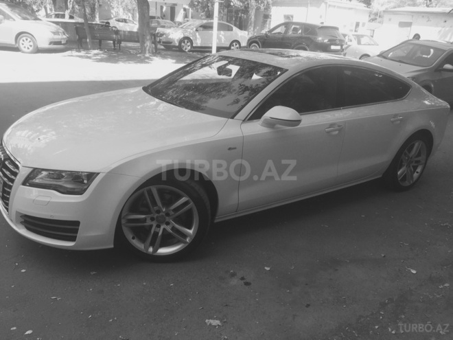 Audi A7 2011, 43,000 km - 3.0 l - Bakı