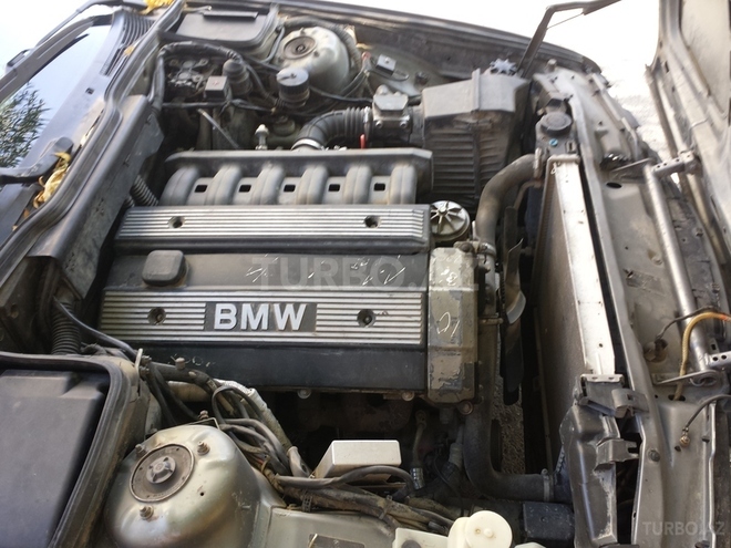 BMW 520 1991, 414,000 km - 0.2 l - Bakı