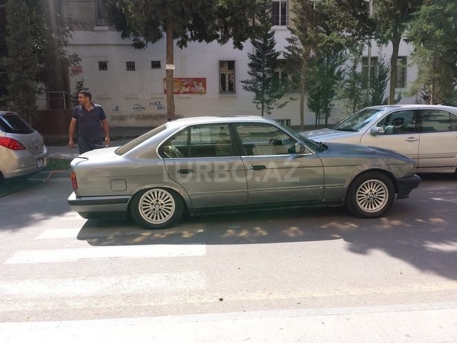BMW 520 1991, 414,000 km - 0.2 l - Bakı