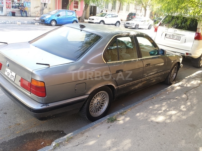BMW 520 1991, 414,000 km - 0.2 l - Bakı