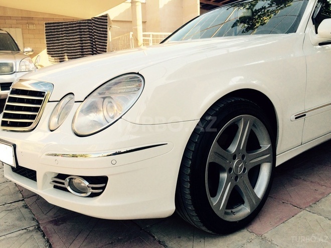 Mercedes E 220 2007, 183,000 km - 2.2 l - Bakı