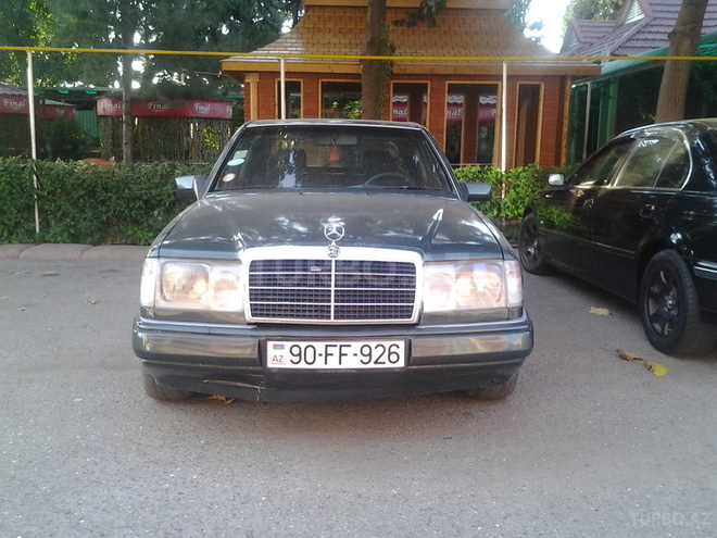 Mercedes E 250 1992, 345,678 km - 2.5 л - Bakı