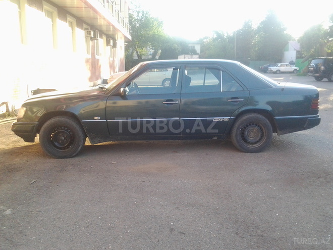 Mercedes E 250 1992, 345,678 km - 2.5 л - Bakı