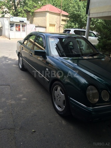 Mercedes E 230 1996, 200,000 km - 2.3 l - Bakı