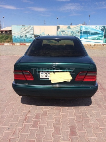 Mercedes E 230 1996, 200,000 km - 2.3 l - Bakı