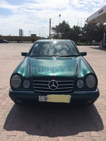Mercedes E 230 1996, 200,000 km - 2.3 l - Bakı