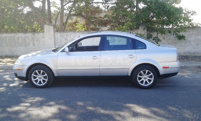 Volkswagen Passat 2003, 170,000 km - 1.8 л - Bakı