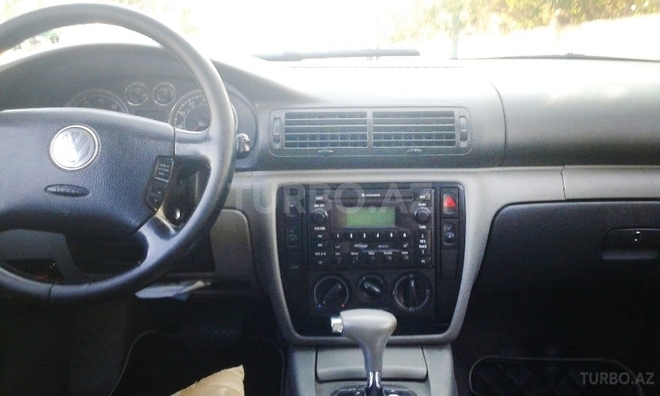 Volkswagen Passat 2003, 170,000 km - 1.8 л - Bakı