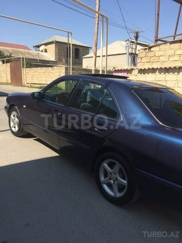 Mercedes E 200 1997, 230,000 km - 2.0 l - Bakı