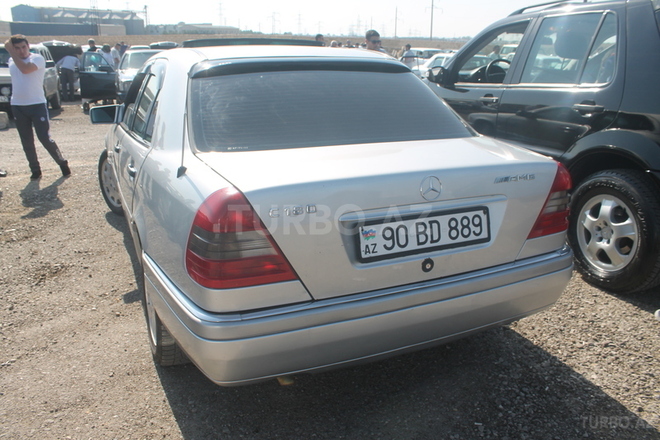 Mercedes C 180 1995, 200,000 km - 1.8 l - Bakı