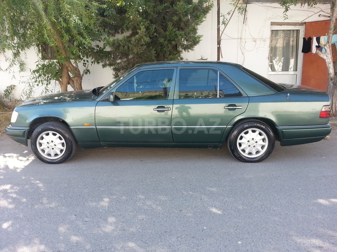 Mercedes E 200 1995, 405,068 km - 2.0 l - Bakı