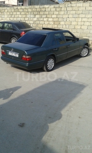 Mercedes E 200 1995, 405,068 km - 2.0 l - Bakı