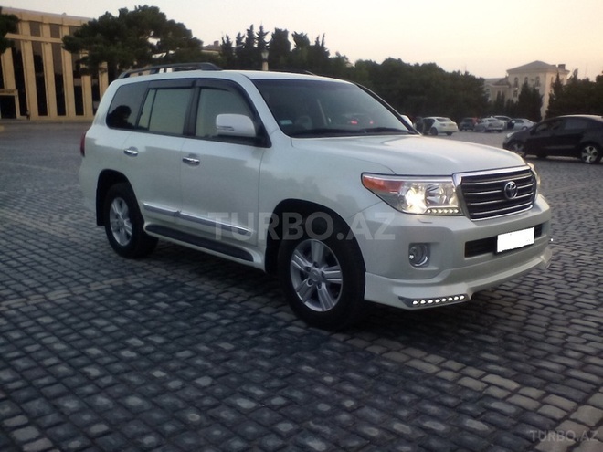Toyota Land Cruiser 2014, 26,000 km - 4.5 l - Bakı