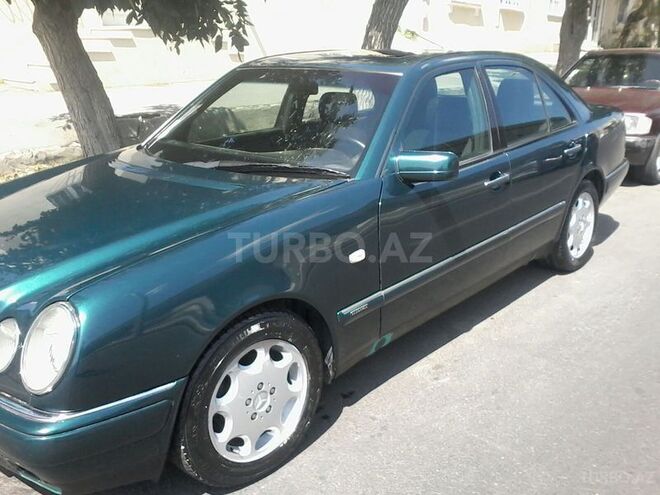 Mercedes E 200 1995, 256,000 km - 2.0 l - Bakı