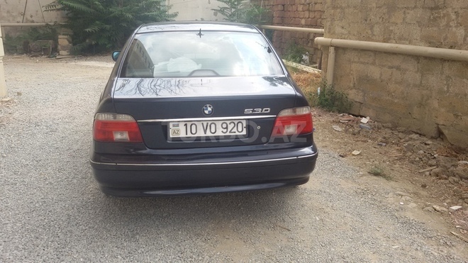 BMW 528 1999, 282,000 km - 2.8 l - Bakı