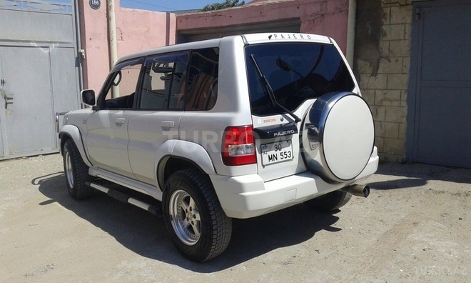 Mitsubishi Pajero io 2000, 124,000 km - 1.8 л - Bakı