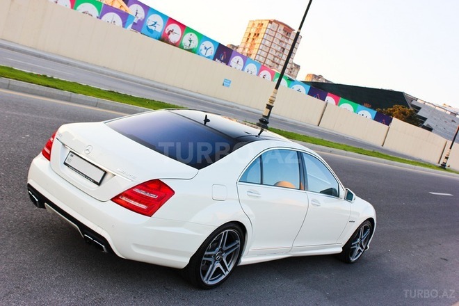 Mercedes S 63 AMG 2009, 54,000 km - 6.2 l - Bakı