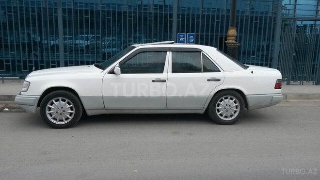 Mercedes E 300 1992, 600,000 km - 3.0 л - Bakı