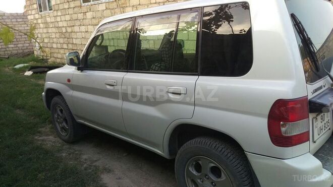 Mitsubishi Pajero io 2001, 238,000 km - 2.0 л - Bakı