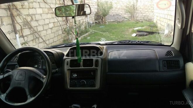 Mitsubishi Pajero io 2001, 238,000 km - 2.0 л - Bakı