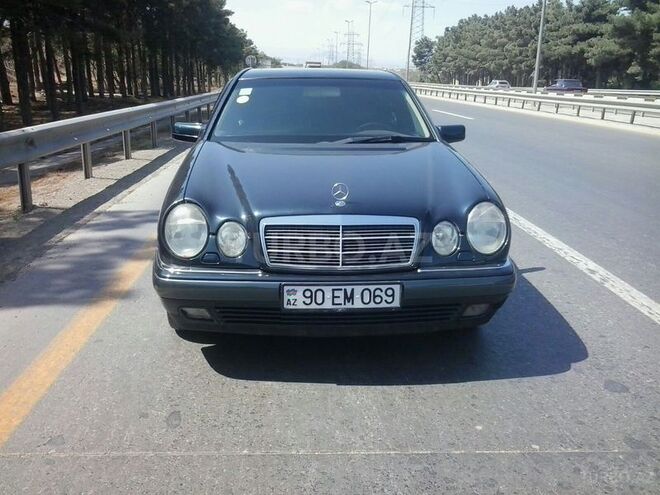 Mercedes E 220 1998, 440,000 km - 2.2 l - Bakı