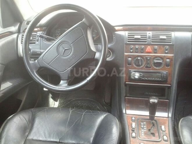 Mercedes E 220 1998, 440,000 km - 2.2 l - Bakı