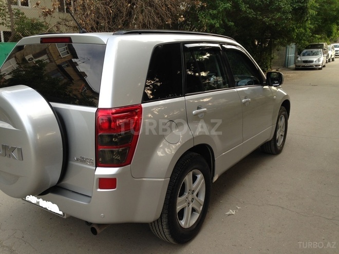 Suzuki Grand Vitara 2007, 180,000 km - 2.7 l - Bakı