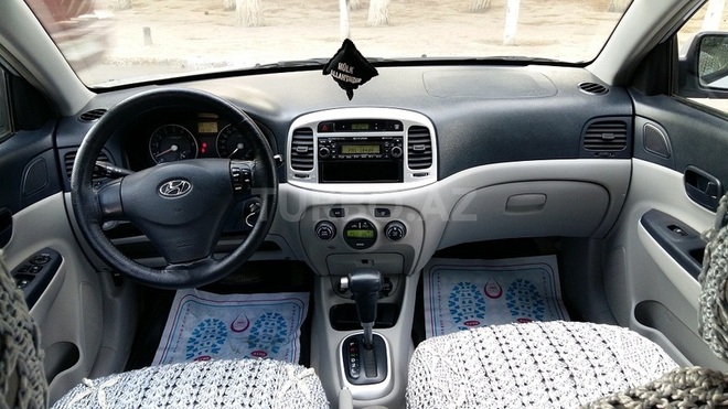 Hyundai Accent 2006, 131,000 km - 1.6 l - Bakı