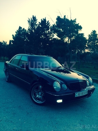 Mercedes E 240 2000, 210,000 km - 2.4 l - Bakı