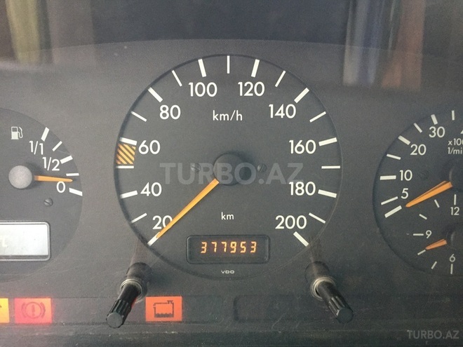 Mercedes Vito 1998, 377,953 km - 2.3 l - Bakı