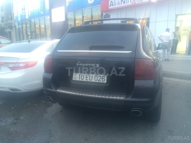 Porsche Cayenne 2006, 135,000 km - 4.5 l - Bakı