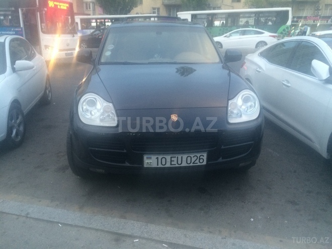 Porsche Cayenne 2006, 135,000 km - 4.5 l - Bakı
