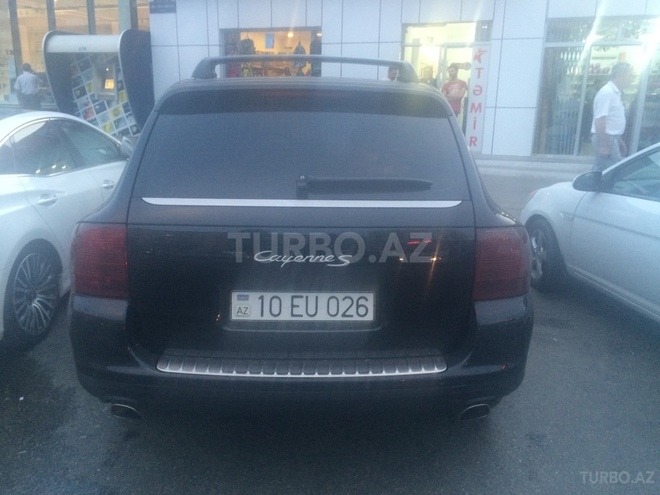Porsche Cayenne 2006, 135,000 km - 4.5 l - Bakı