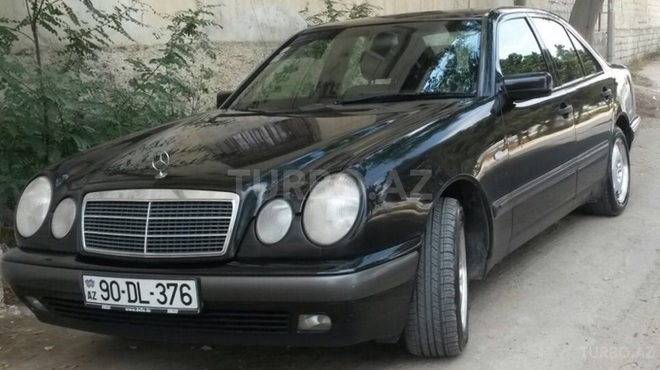 Mercedes E 230 1997, 235,000 km - 2.3 l - Bakı
