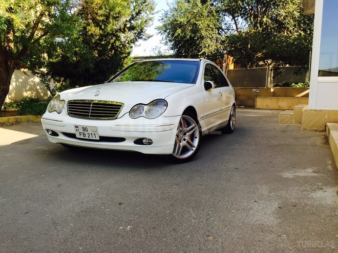 Mercedes C 240 2002, 145,300 km - 2.6 л - Bakı
